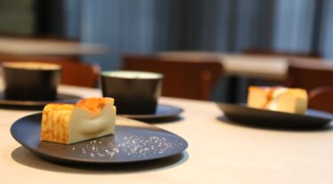 クロワッサンとチーズケーキが絶品の石蔵カフェ「eigyokudo Cafe 山形店」